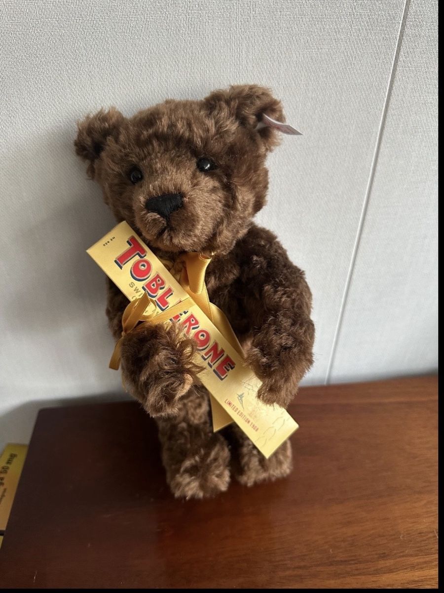 Steiff Spielzeuge: Toblerone Bär von  Steiff  1999 – Neu und originalverpackt aus Mumpf von A_B_E 3