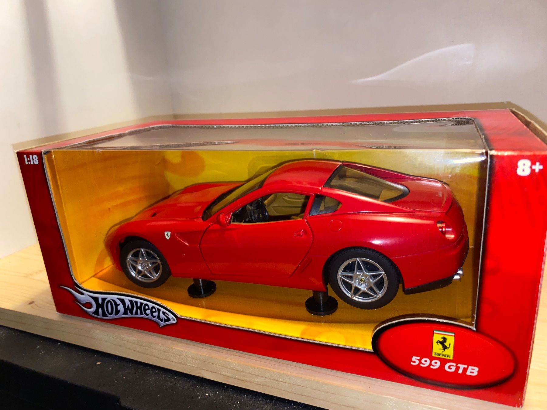 Ferrari Modellini d'auto: Ferrari 599 GTB 1/18 – Nuovo (secondo la descrizione) da Wohlen AG venduto da PrivatSammlung 1