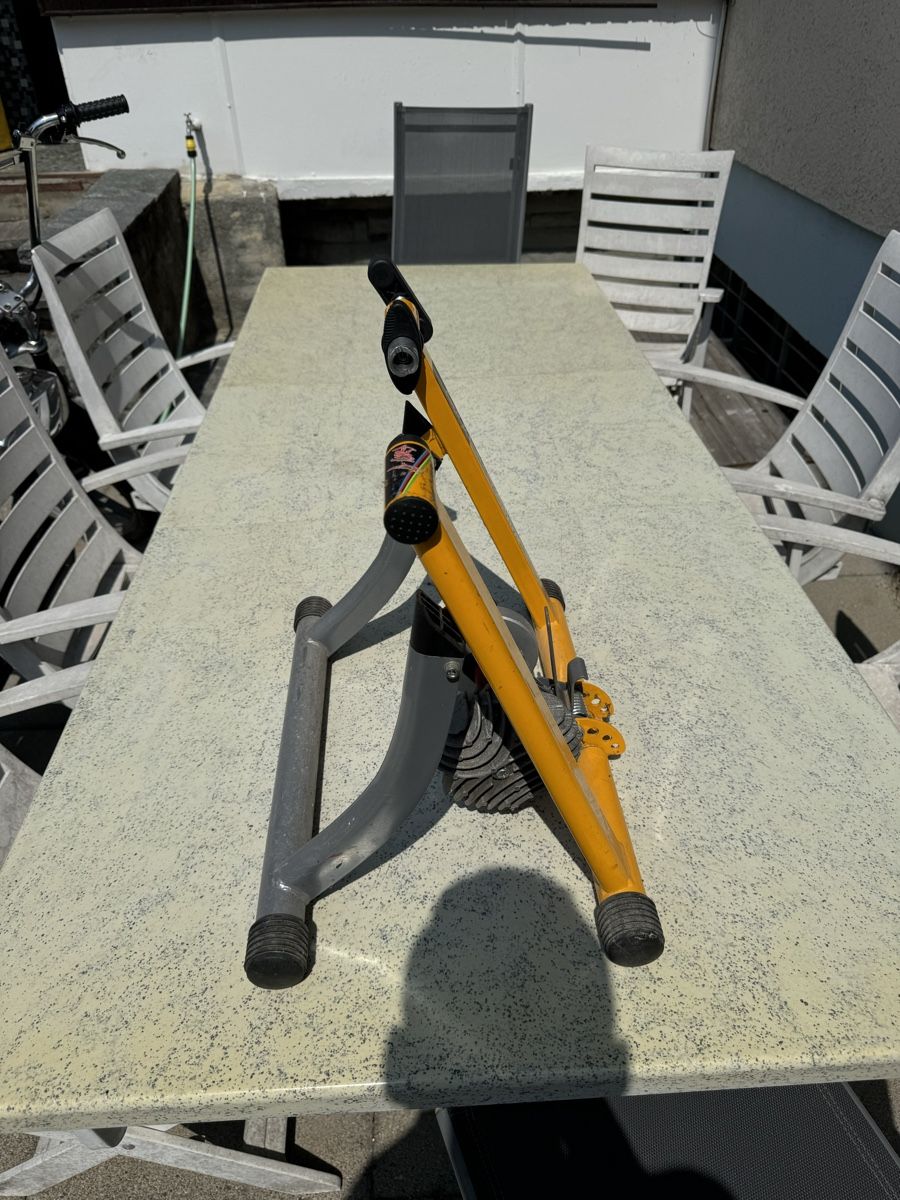 Vélos d'appartement: Rollentrainer für Velo  – D'occasion à Dübendorf par Sachs621 1