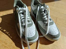 Sportschuhe/Sneaker Nke