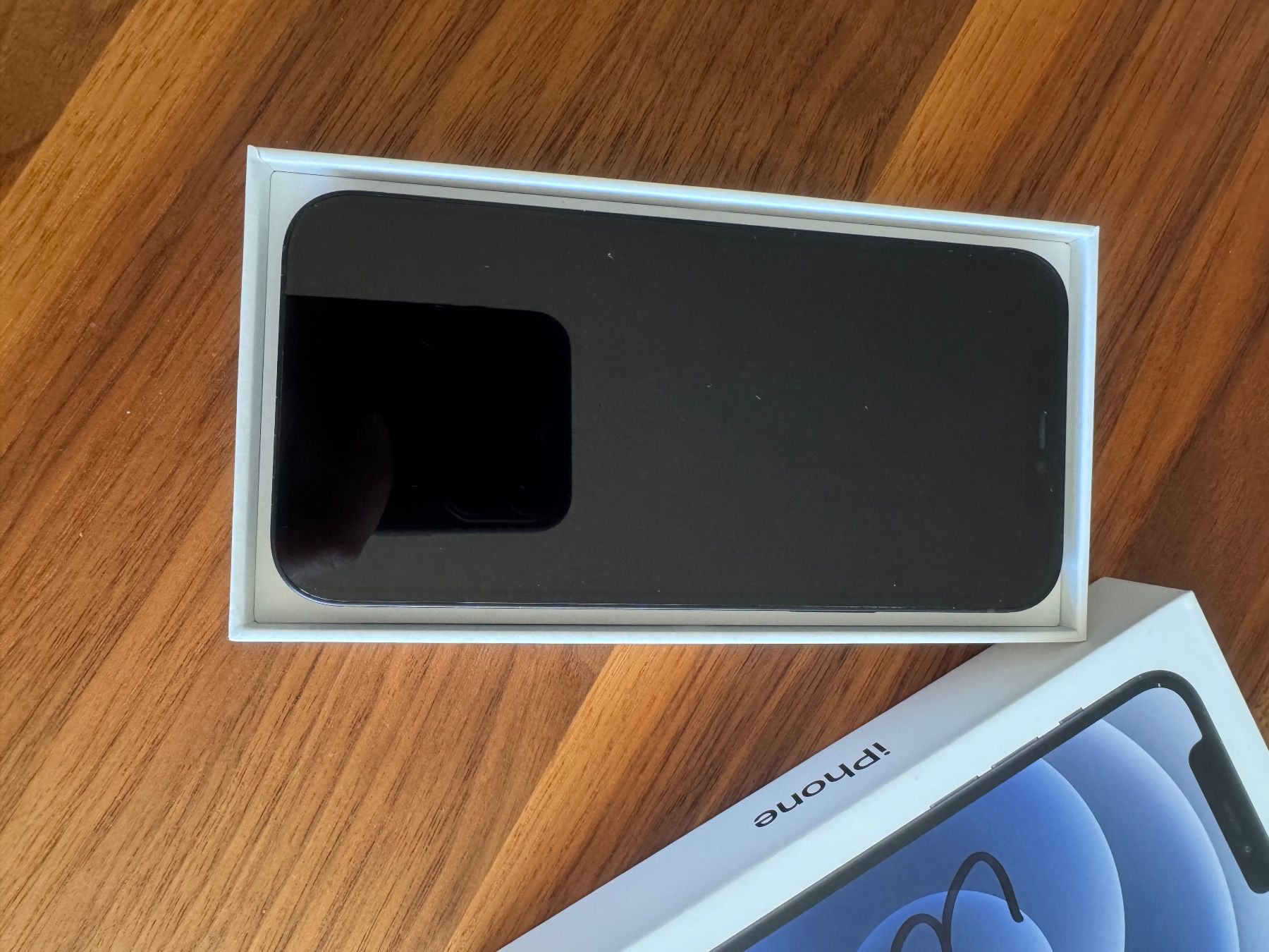 Apple Telefoni cellulari / Smartphones: iPhone 12, black, 128GB mit Hülle – Usato da Feuerthalen venduto da o_SiRiN_o 7