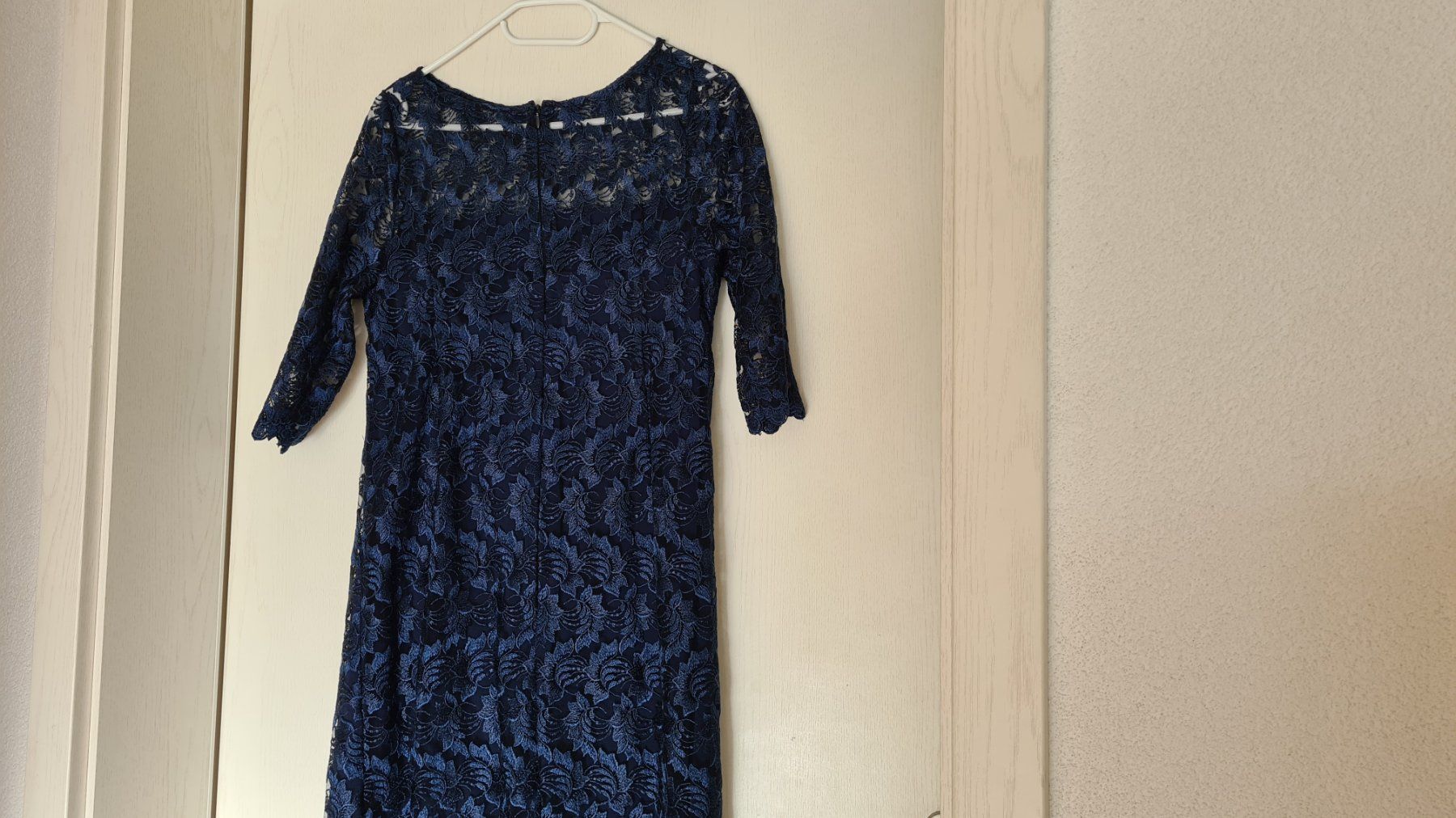 Kleider: Spitzenkleid Gr. 40, dunkelblau – Gebraucht aus Suhr von andreas_2008