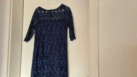 Spitzenkleid Gr. 40, dunkelblau