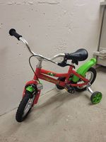 Kinderfahrrad mit Stützräder