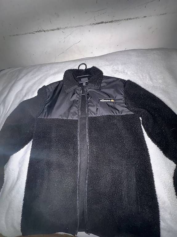 Ellesse Giacche: Veste en polyester Ellese – Usato da Lausanne venduto da ahm_9l9k 1