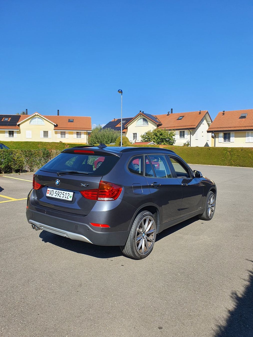 BMW Autos: Bmw X1 2.0i dès 1.- – Gebraucht aus Froideville von tra_n6rb 3