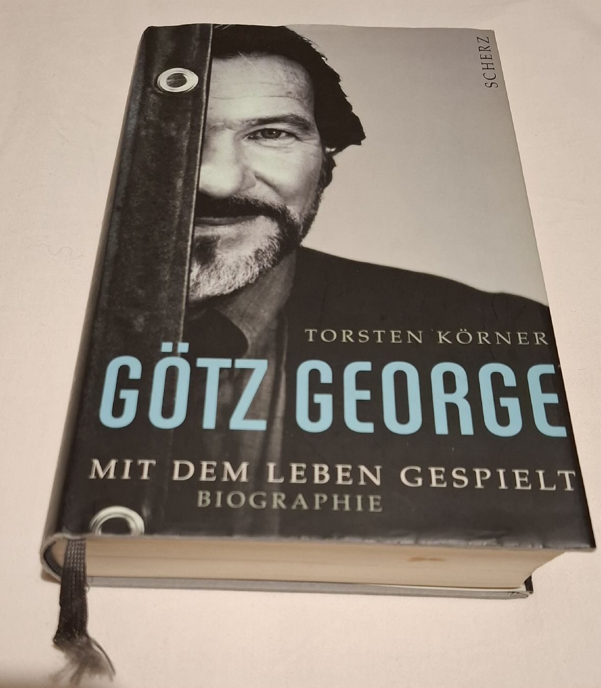 Autografi: Götz George: Biografie + Autogramm – Usato da Zürich venduto da apf_b8zl 1