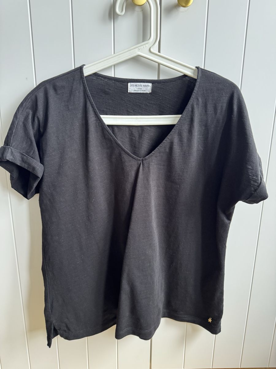 Des Petits Hauts T-shirt: Neues T-Shirt des petits hauts – Nuovo e nell'imballaggio originale da Basel venduto da Glamourpourtoi 6