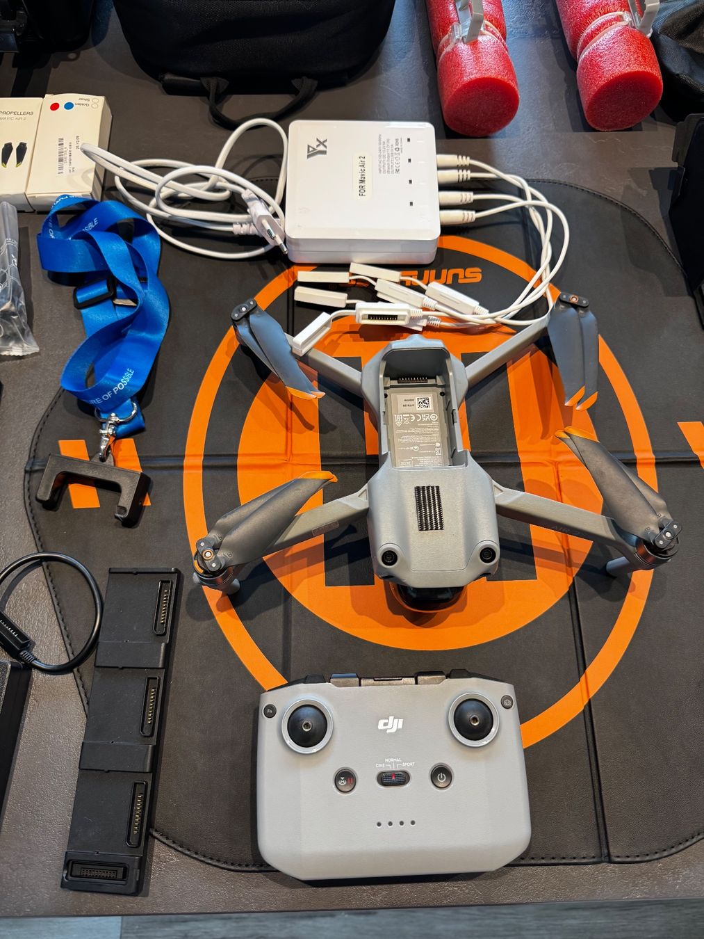 DJI RC Kits de montage: Dji Air2s + accessoires – D'occasion à Veyras par Suter_Dany 2