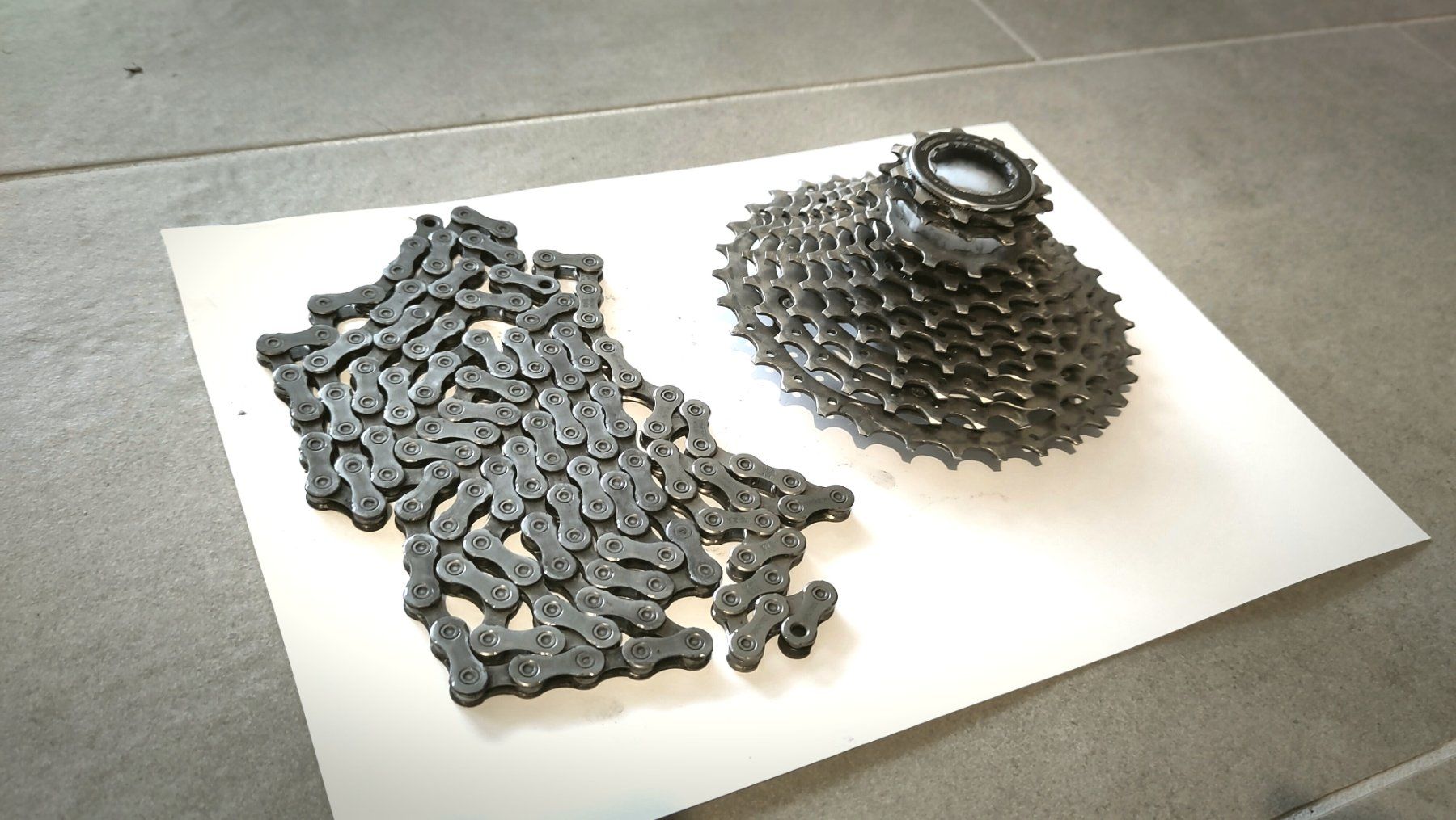 Shimano Pezzi di ricambio: chaîne et cassette Shimano 105 – Usato da Sion venduto da ant_2n6j