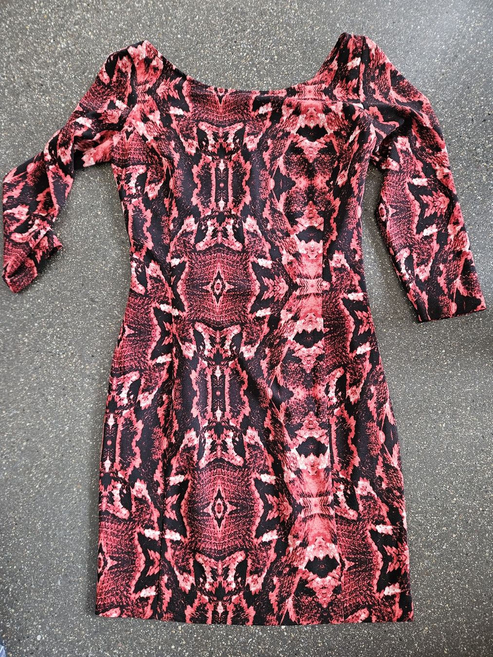 Guess Vestiti: Guess Kleid Grösse M, rot – Nuovo (secondo la descrizione) da Anwil venduto da tamoos 2