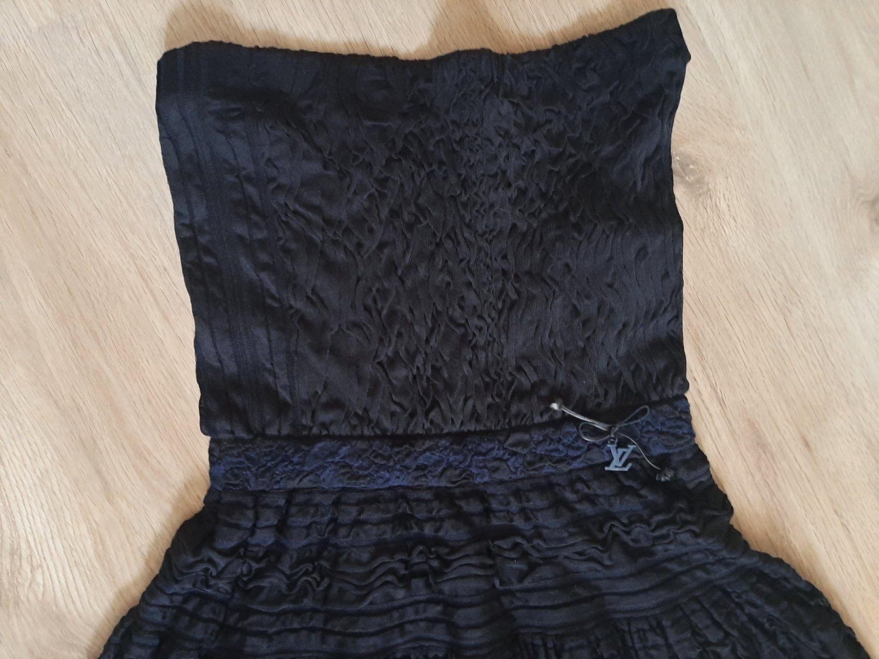 Vestiti: Louis Vuitton, robe bandeau gr.S – Usato da Fribourg venduto da metalhands 1