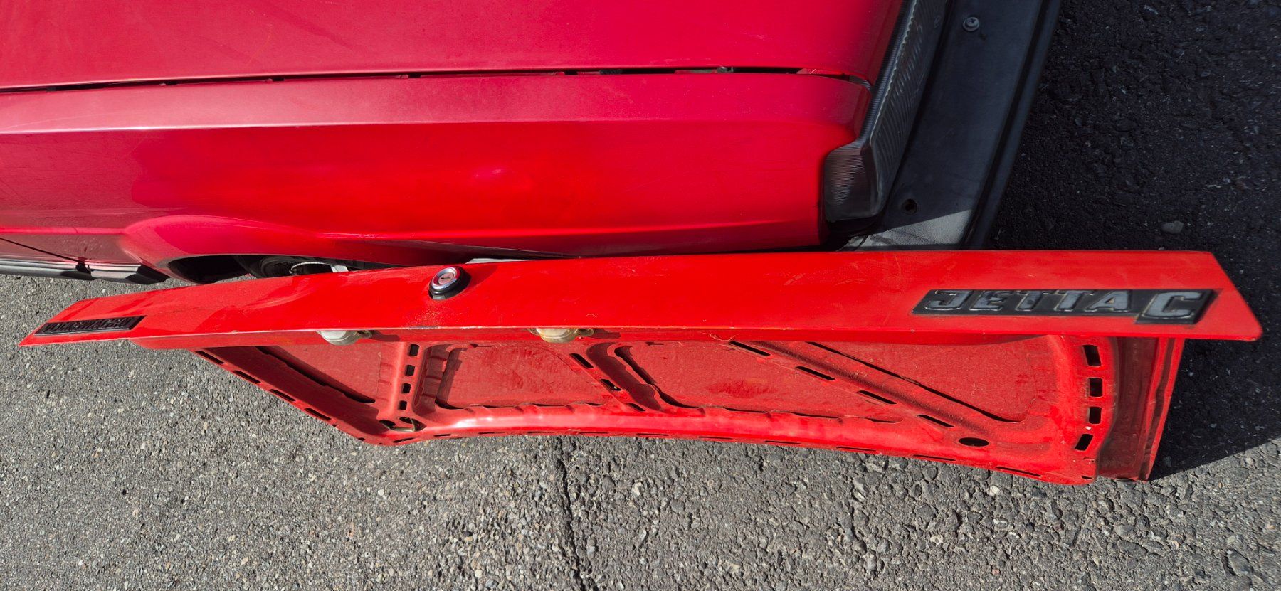 Volkswagen Tutti pezzi di ricambio auto: Jetta 1 Heckklappe – Usato da Riggisberg venduto da Mahali04 2