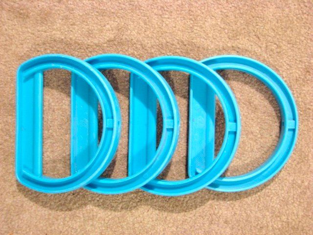 Kit bricolage: 4x Griff Halter Henkel hellblau halbrund Kunststoff D-Ring – Nuovo (secondo la descrizione) da Wil ZH venduto da Arbolero 3