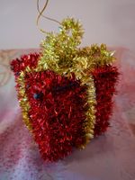 Neu: Weihnachtsdeko Geschenk rot gold