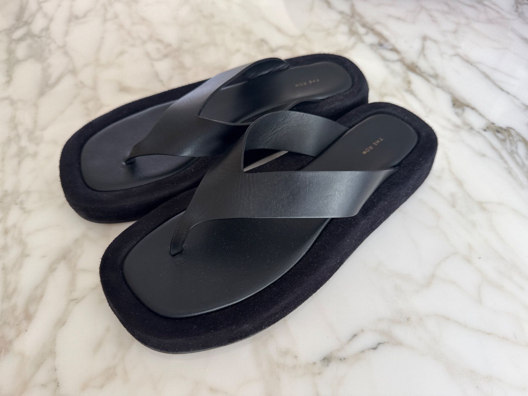 Scarpe da uomo: The Row Leder Flip Flops, Schwarz – Usato da Zürich venduto da ele_nd88 1