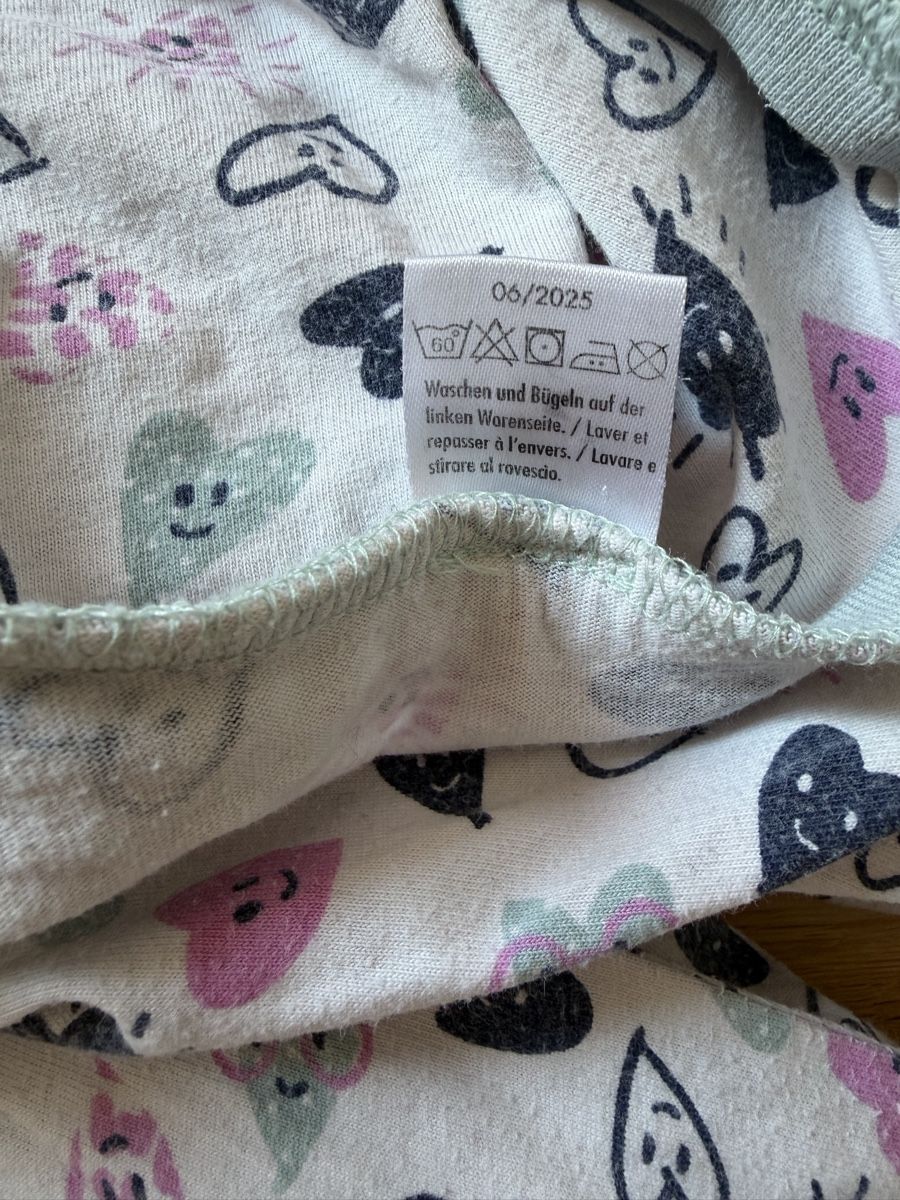 Pigiama & Simili: Schlafanzug/Jumpsuit Gr. 116/ 122 – Usato da Bern venduto da Elisa64 4