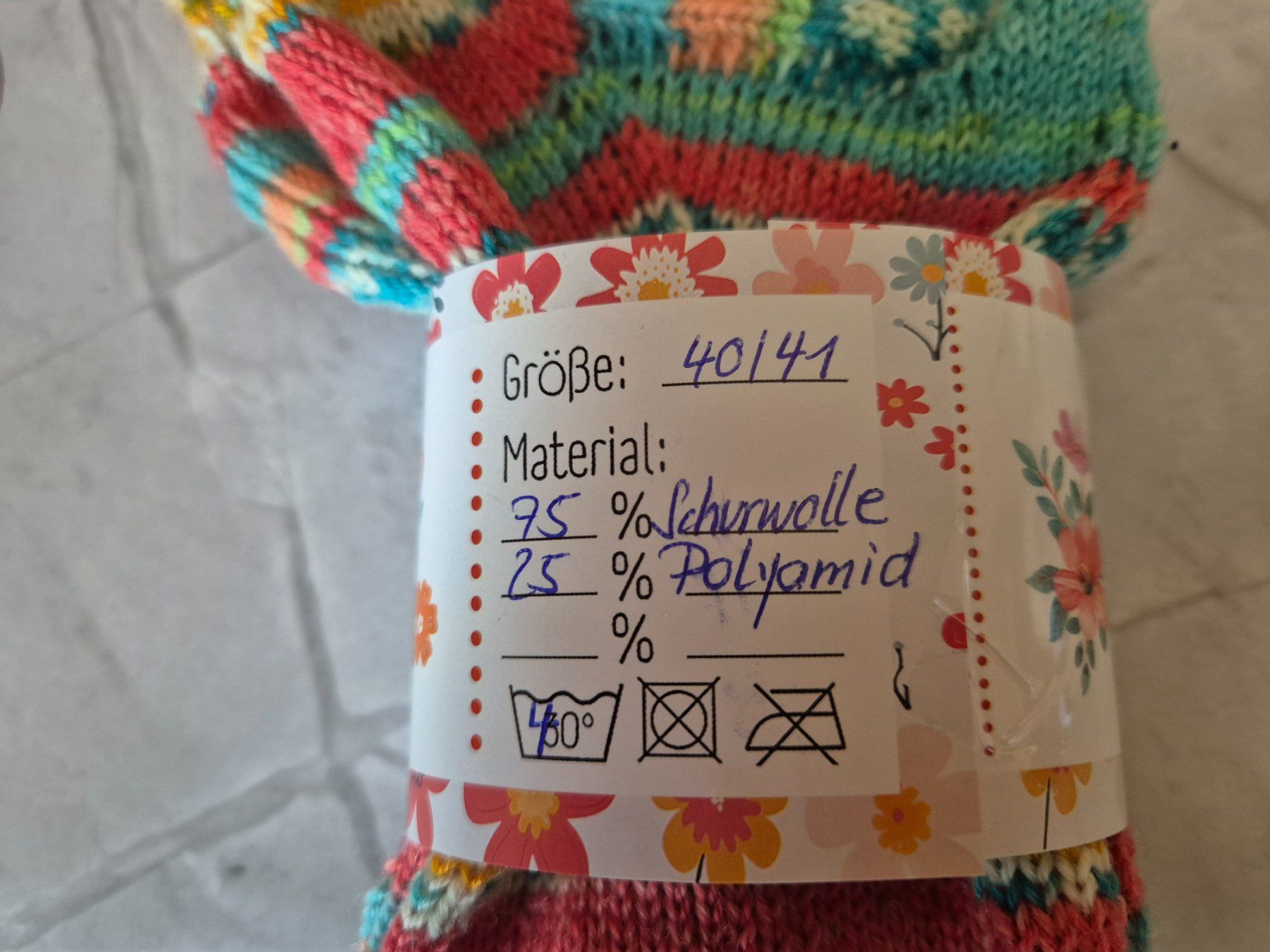 Calze: Sneakers Gr. 40/41 - Handmade – Nuovo e nell'imballaggio originale da Lyssach venduto da ladyfly 2