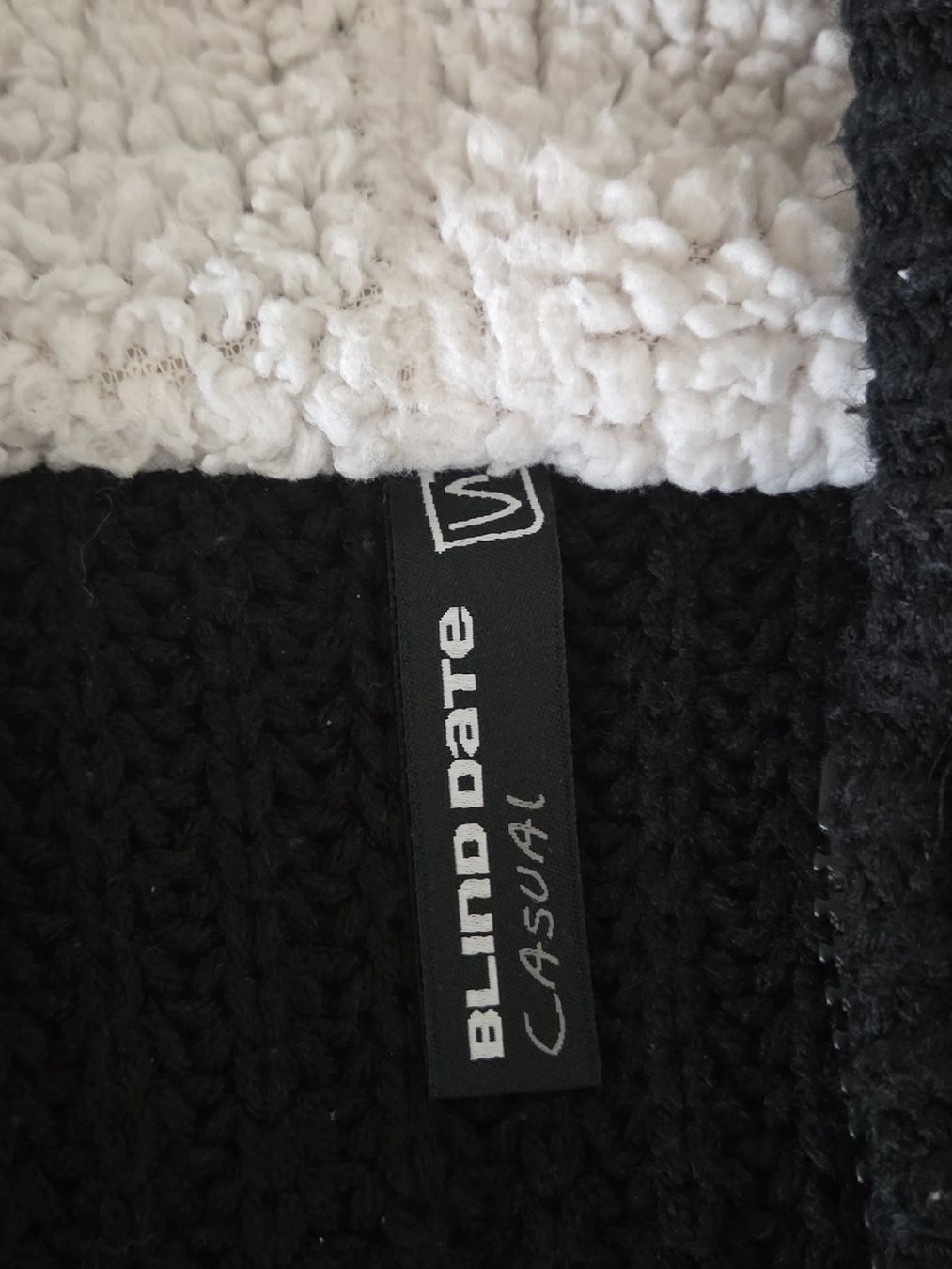 Tiragraffi: Strickweste – Usato da Rickenbach-Sulz venduto da Bacardibabe 2