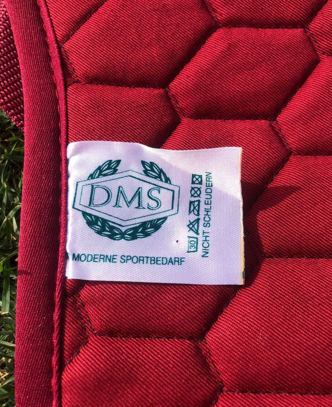 Couvertures: Schabracke DMS/VS Rot – Neuf avec emballage d'origine à Ebmatingen par Puma_1 1