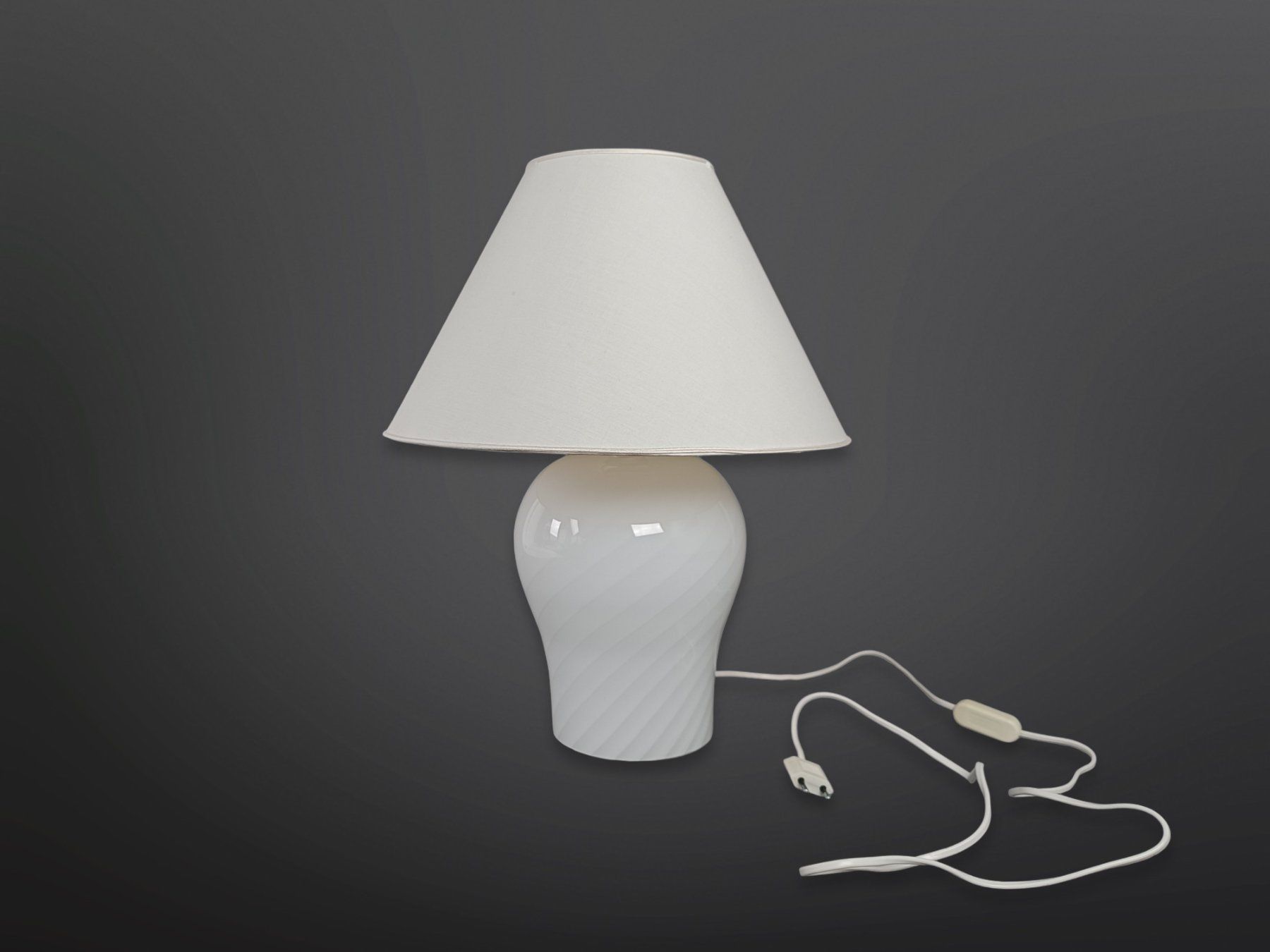 Lampade: Tischlampe aus Muranoglas – Usato da Suhr venduto da Restwert_Suhr