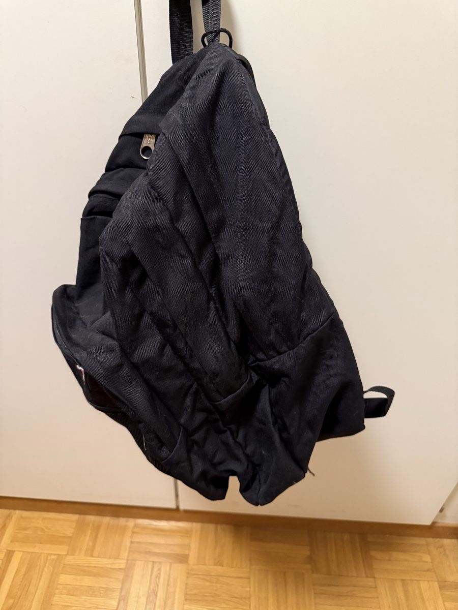 Sac à dos Eastpak noir, compartiments multiples, bon état (Neu (gemäss ...