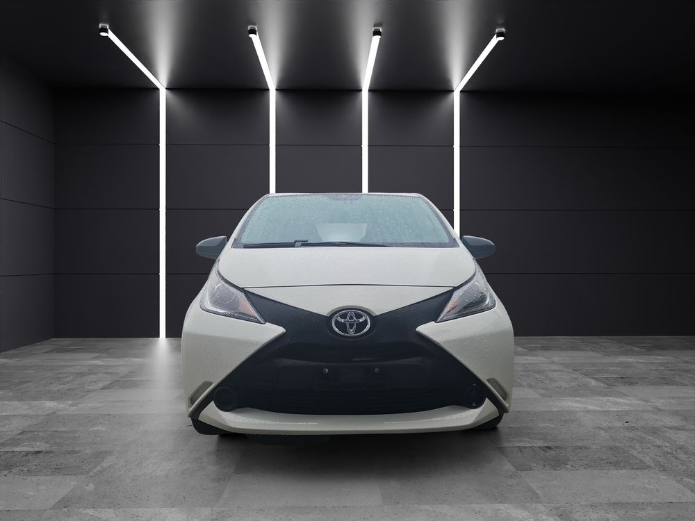 Toyota Automobili: Toyota Aygo, 75'000km, Blanche, Occasion expertisé a jour – Usato da Lucens venduto da dav_n6gv 1