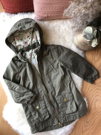 Mädchenjacke 122 *NEUWERTIG