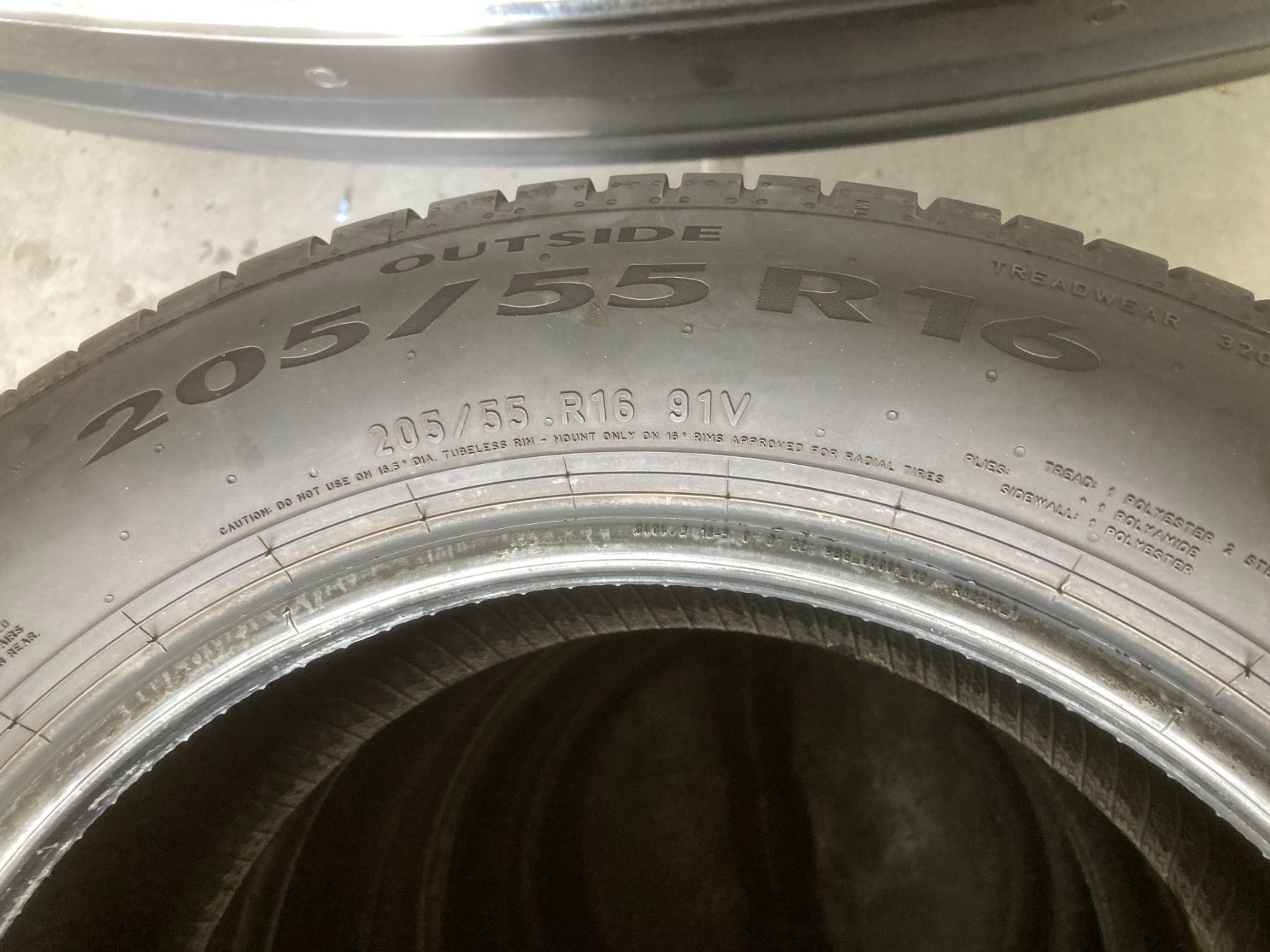 Pirelli Pneus & Kompletträder: 205/55R16 Sommerpneu Pirelli – Neu und originalverpackt aus Cham von Cham6332 1
