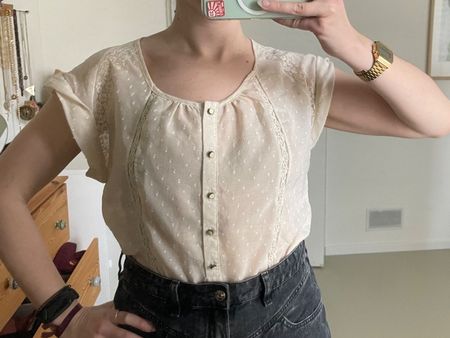 Ravissante blouse dentelle MANGO beige | Spitzenbluse Gr. S