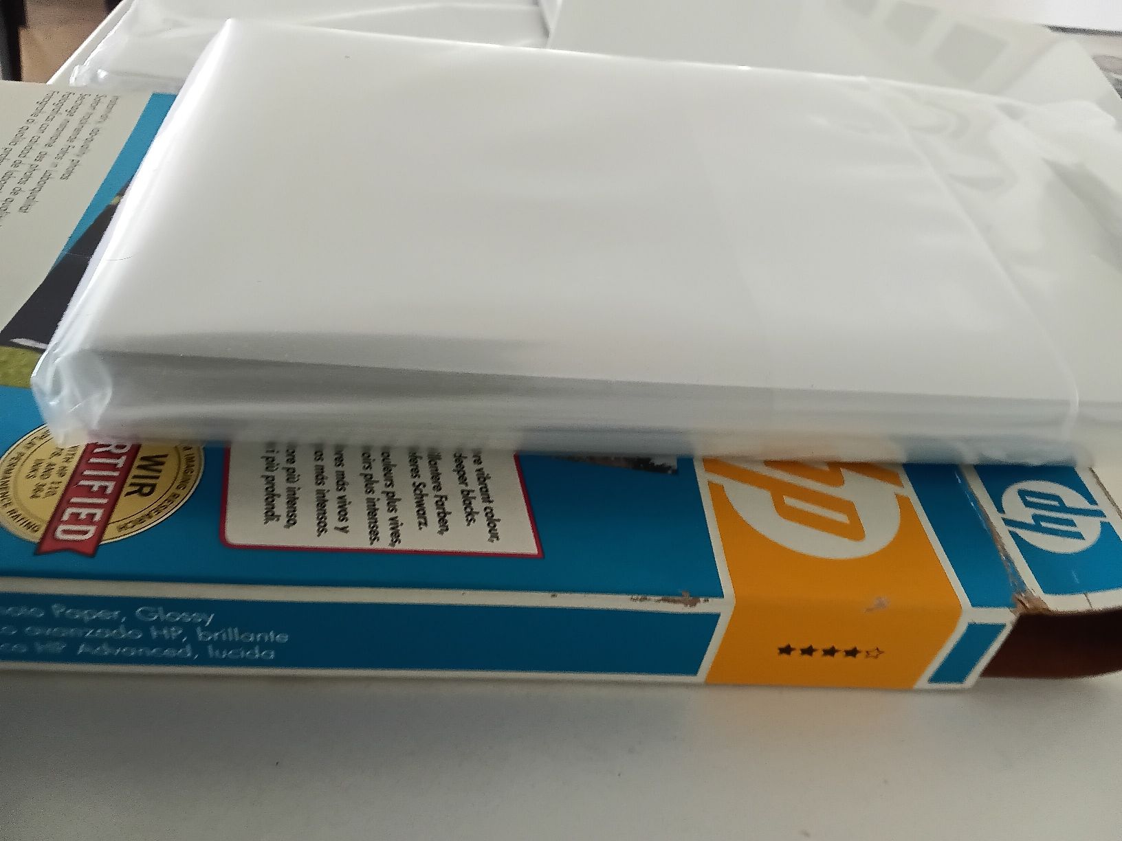 Hewlett Packard Carta: HP Premium Plus Photo Paper 10x15cm sheets from 3 boxes – Usato da Immensee venduto da vgitter 4