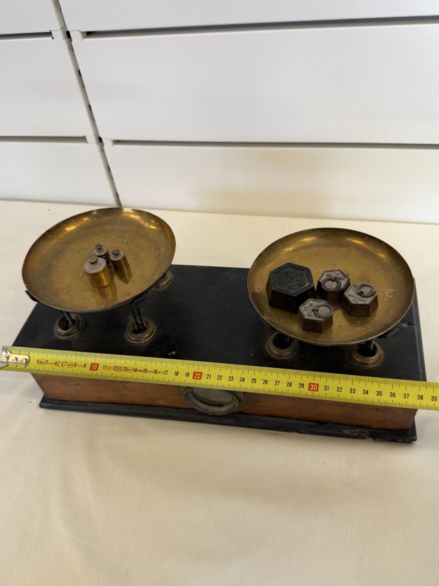 Bilance e pesi: Balance de précision ancienne avec poids  – Usato da montreux venduto da Always-Good 7