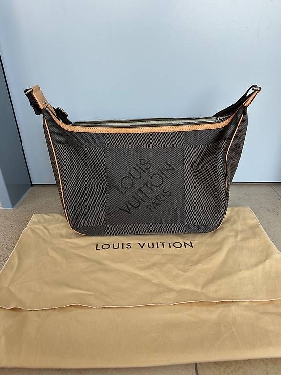 Louis Vuitton Taschen für Damen: Limited edition Louis Vuitton ORIGINAL UND NEU – Gebraucht aus Aeschi SO von Oceana.Indigo
