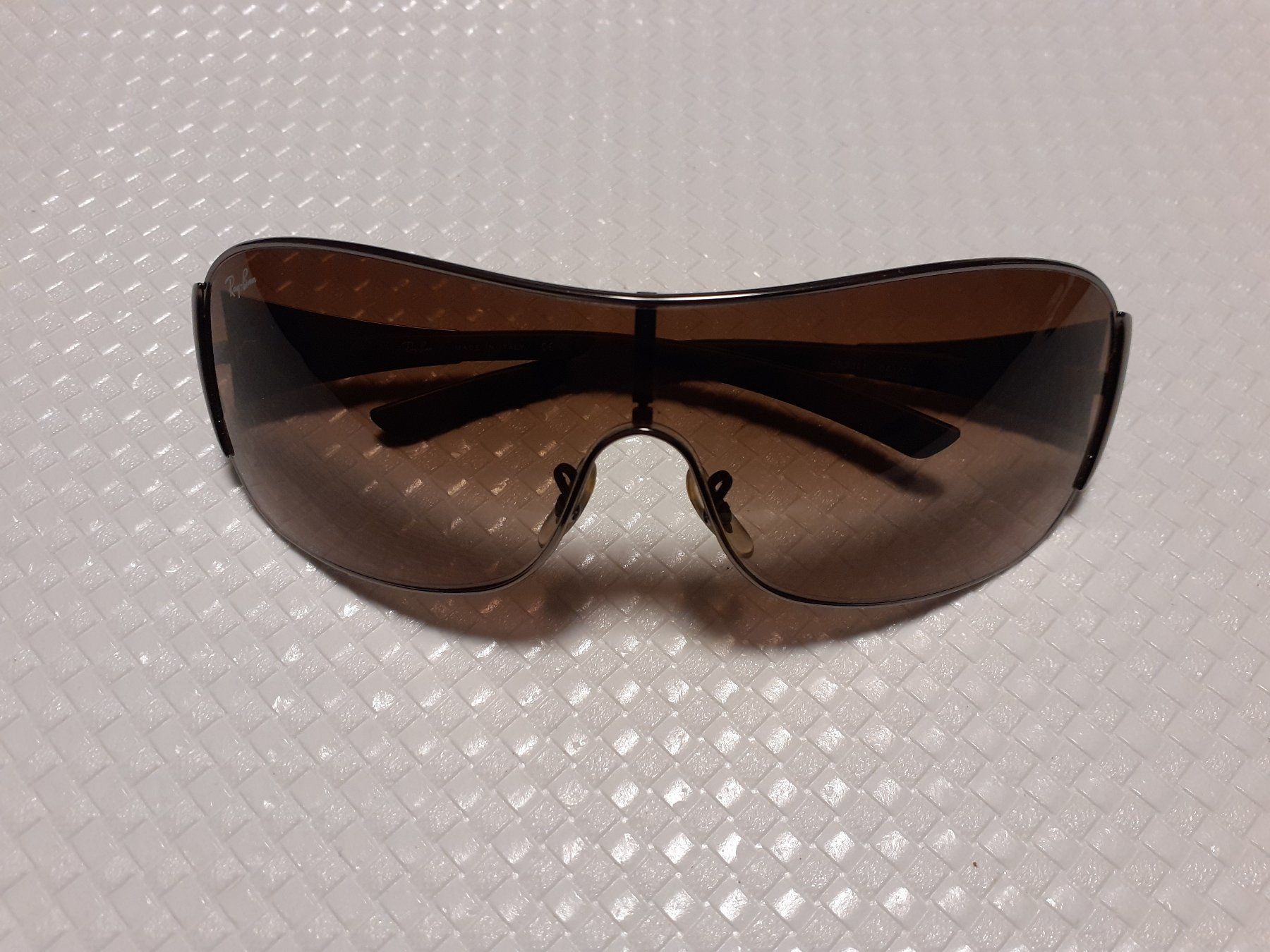 Ray-Ban Brillen & Gläser: Ray-Ban RB3321 Sunglasses – Gebraucht aus Torgon von Guitar223