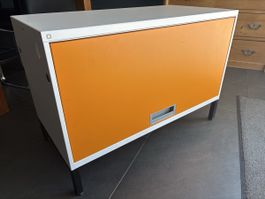 Sideboard orange weiss Metall von Lista Office