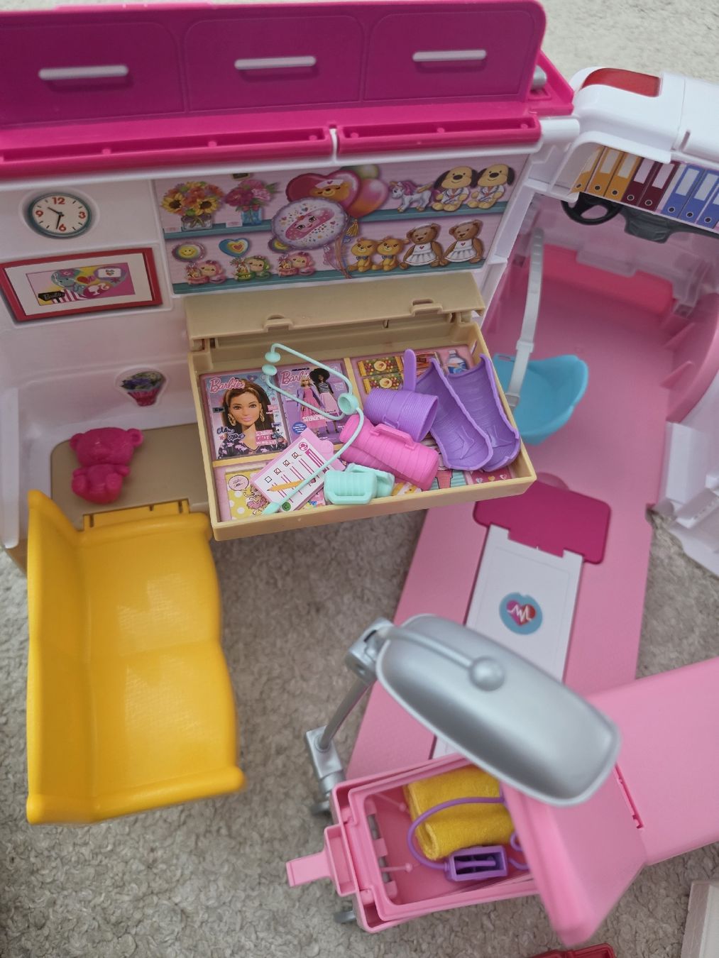 Bambole: Barbie Krankenauto + Praxis – Usato da Richterswil venduto da fairy 4