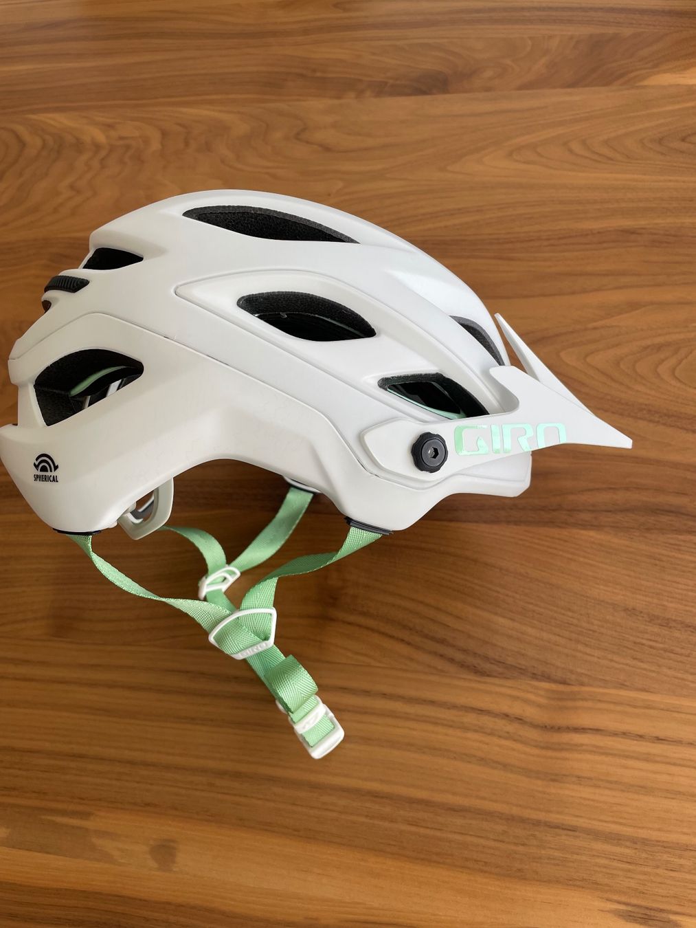 Helme: Velohelm Giro Merit W Mips, weiss Grösse M – Gebraucht aus Seengen von Ennos1