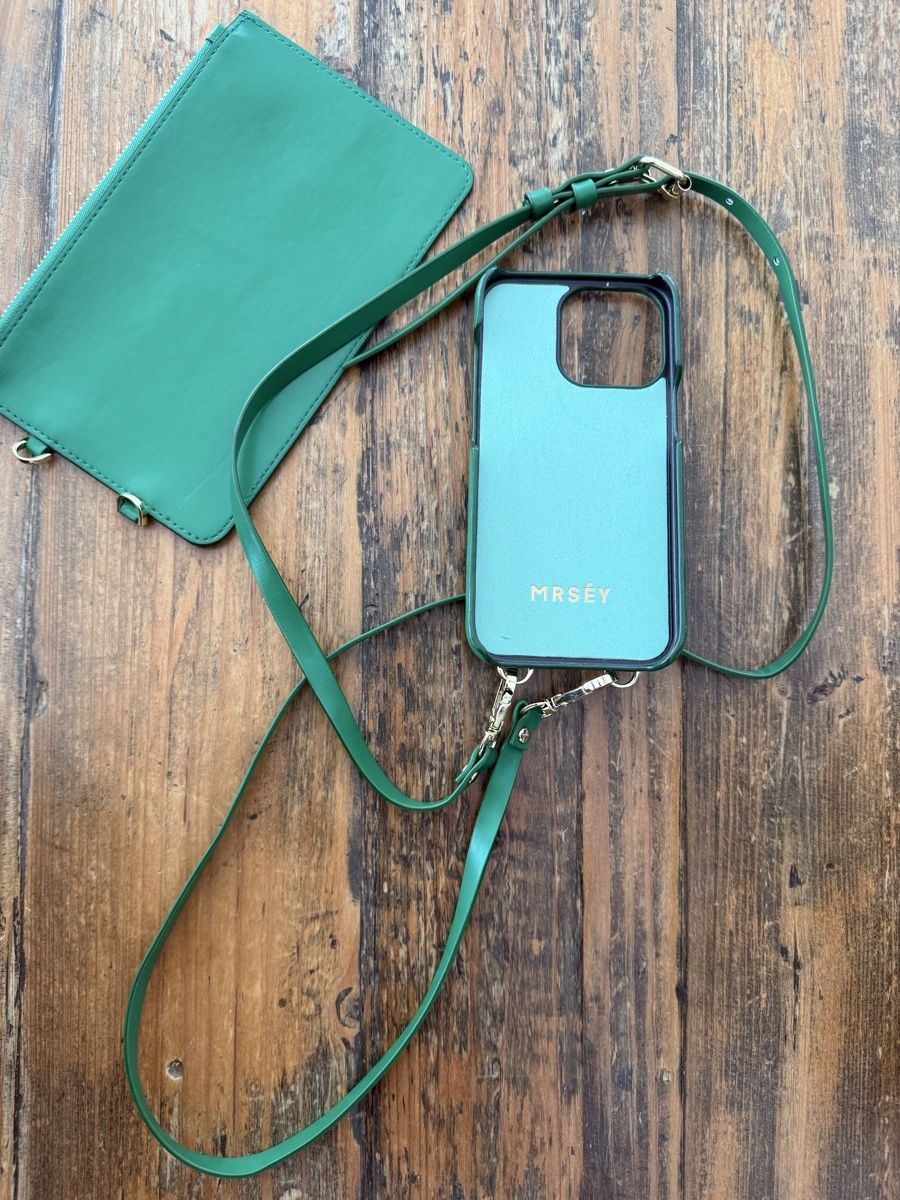 Apple Cover & Protezioni schermo: Coque iPhone 13 Pro MRSÉY – Usato da Zürich venduto da sevcol 1