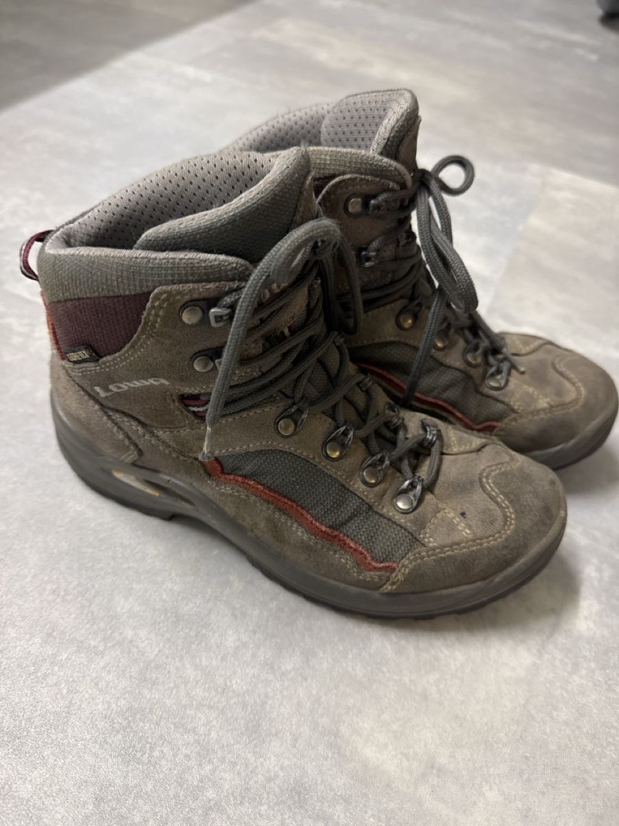 Lowa Scarpe per ragazzi: Lowa Wanderschuhe, Gr. 37 – Usato da Grüt (Gossau ZH) venduto da Matthias118