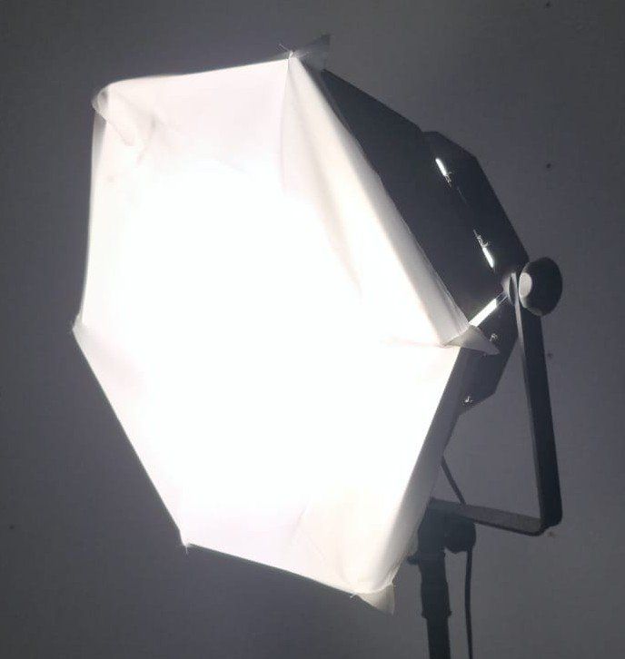 Lampade: walimex Daylight 1750 – Usato da Samstagern venduto da gilido01