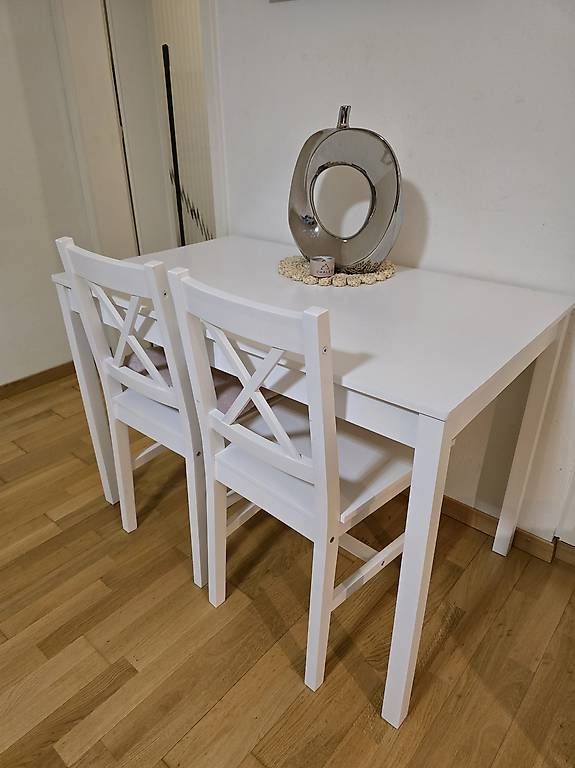 Set de table et chaises: Esstisch Set mit 4Stühlen – D'occasion à Münchenbuchsee par Arasy13 2