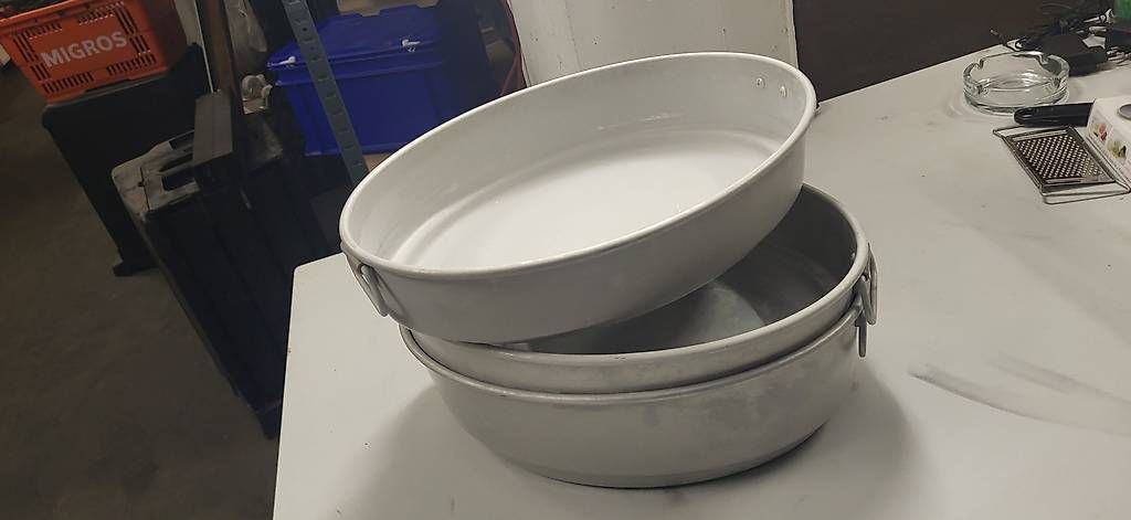 Coupes: Gastro Kombischalen ALU – D'occasion à Rheineck par inf_kv7d