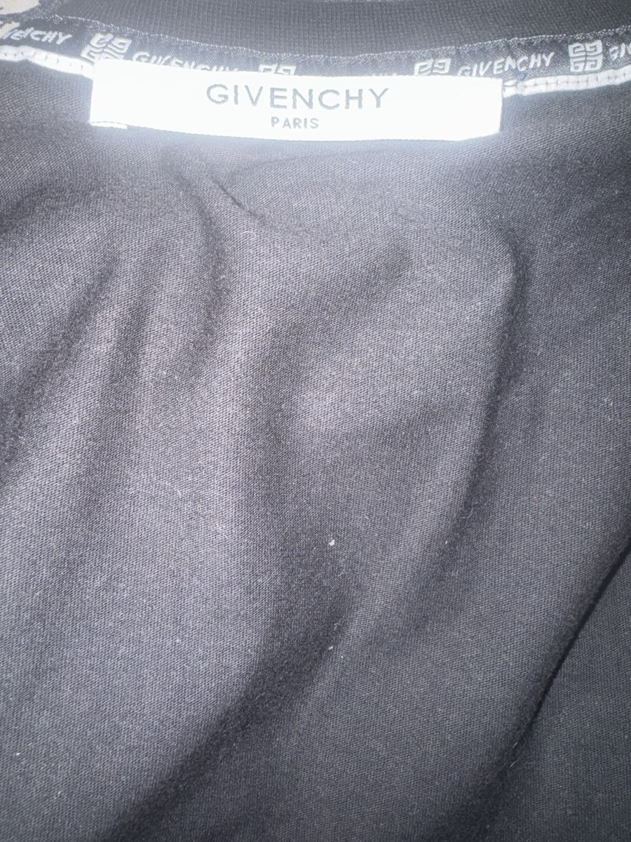 Givenchy T-shirt: T-shirt Givenchy – Usato da Genève venduto da Dan83 2