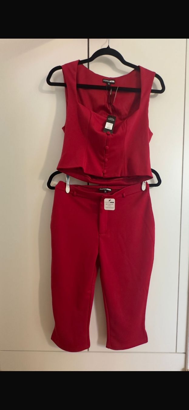 Completi & Tailleur: Caprihose und Top NEU – Nuovo e nell'imballaggio originale da Zürich venduto da man_ks2t 1