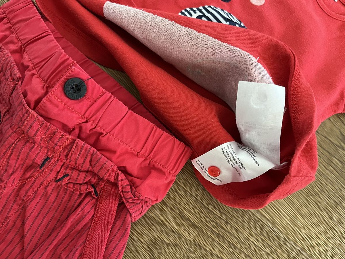 Lotti & Set di vestiti: T-shirt & kurze Hose 12 Monate  – Usato da Wolfwil venduto da NewGirl 2