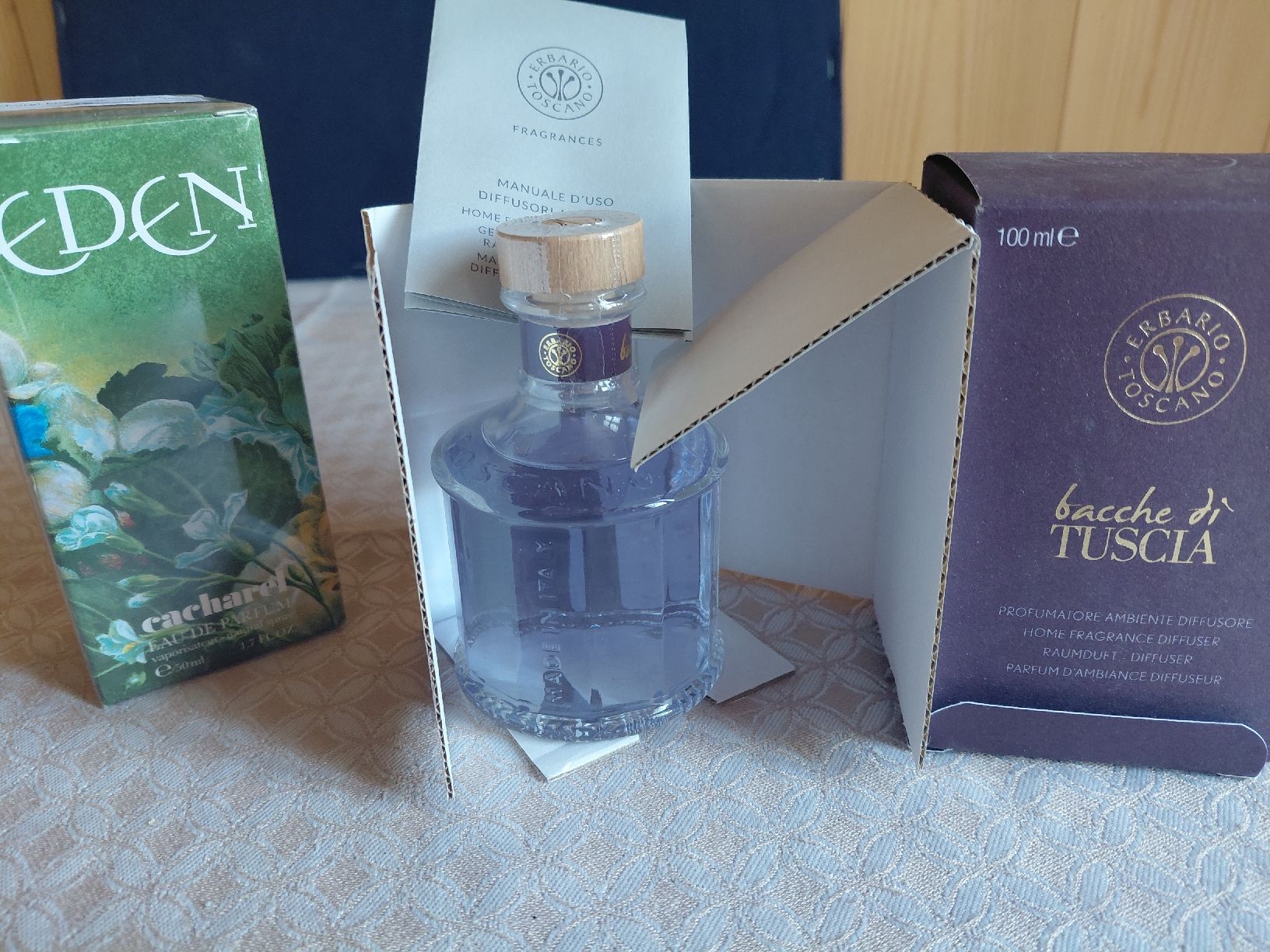 Profumi & Eau de Toilette: Parfum & Duft-Diffusor Set, Cacha. & Bacche di Tusc. neu. – Nuovo (secondo la descrizione) da Heimiswil venduto da Ayvi 3