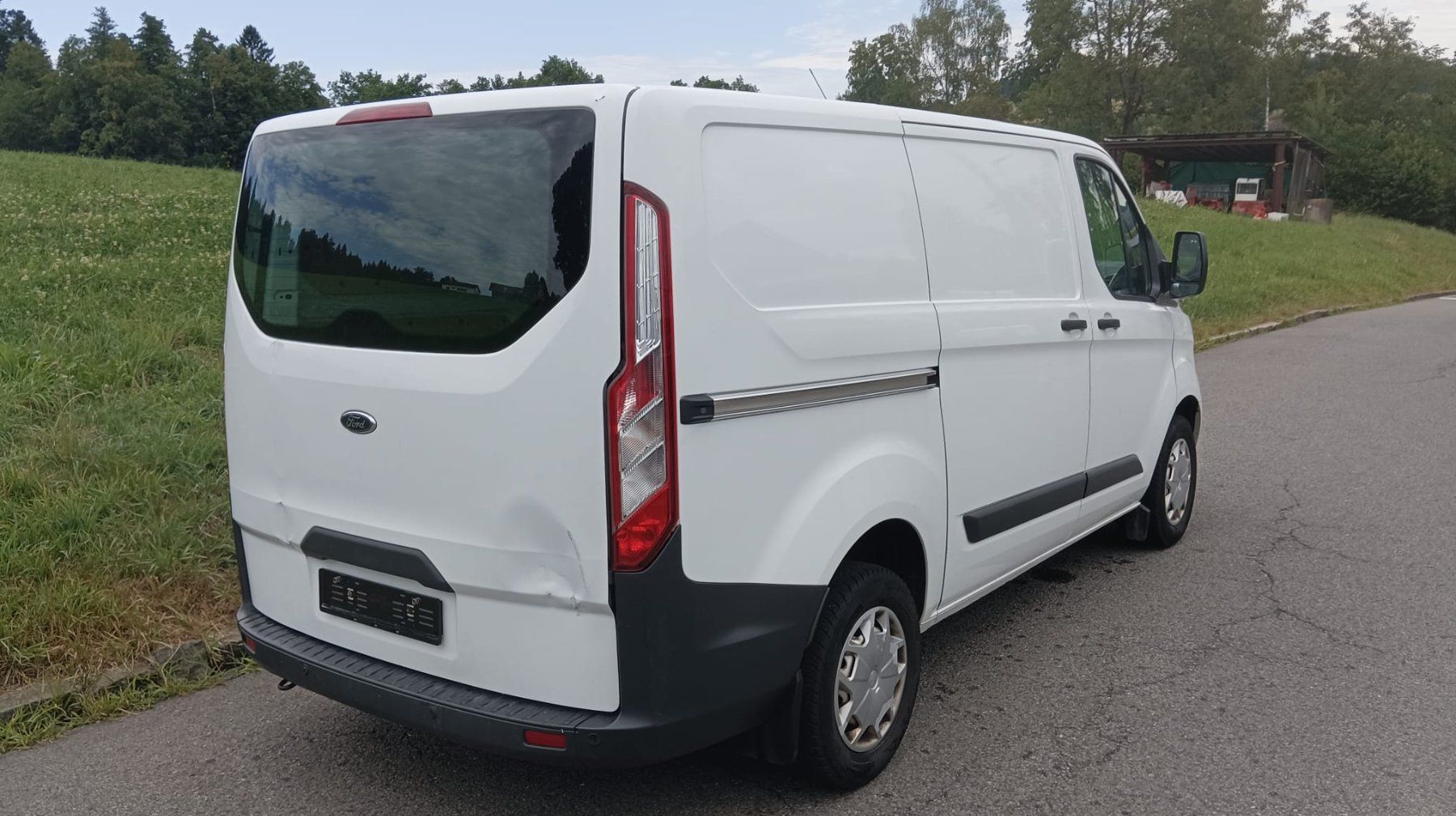Ford Véhicules utilitaires: Ford Transit Custom Lieferwagen – D'occasion à Uerzlikon par mik_68kk 4