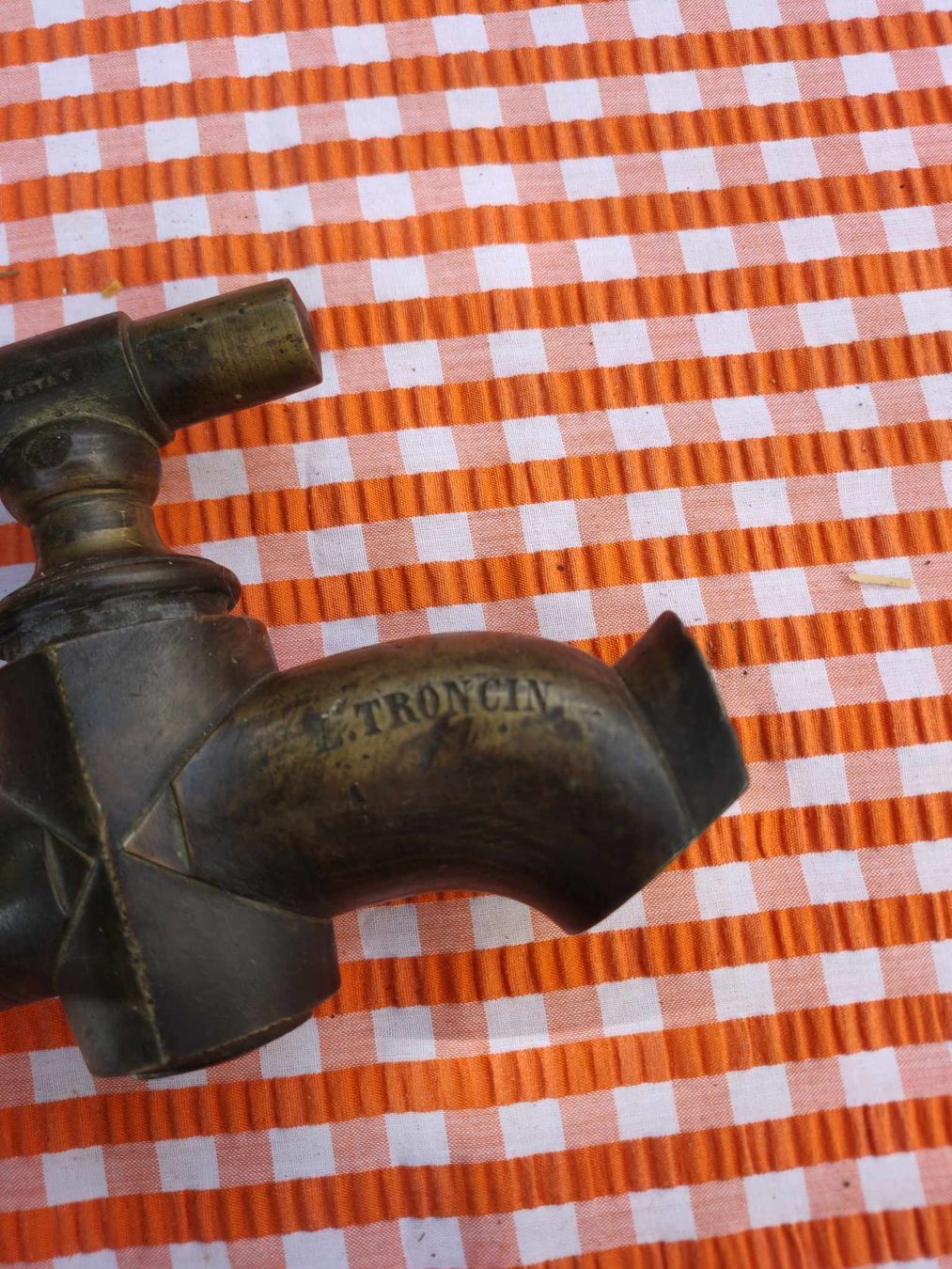 Rubinetteria: Robinet ancien "Troncin" – Usato da Genthod venduto da Lenas9 1
