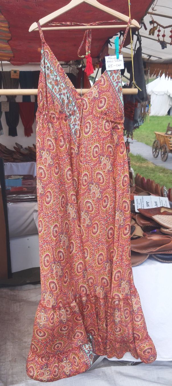 Vestiti: 100% Seide Kleid NEU! One size – Nuovo e nell'imballaggio originale da Zürich venduto da Venecia25