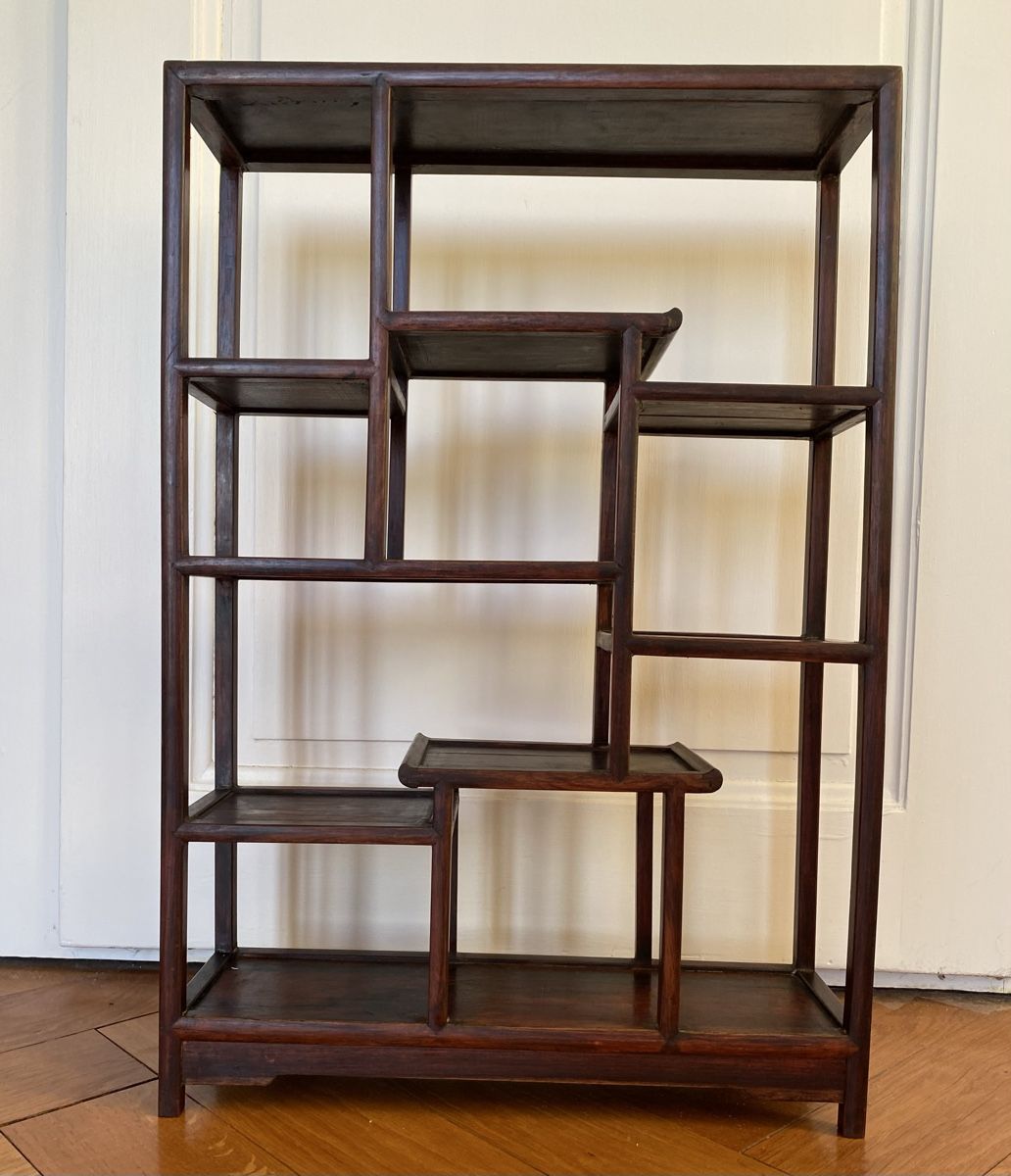 Scaffali: Bibliothèque miniature à étagères asymétriques – Usato da La Tour-de-Peilz venduto da SecondeVie 1